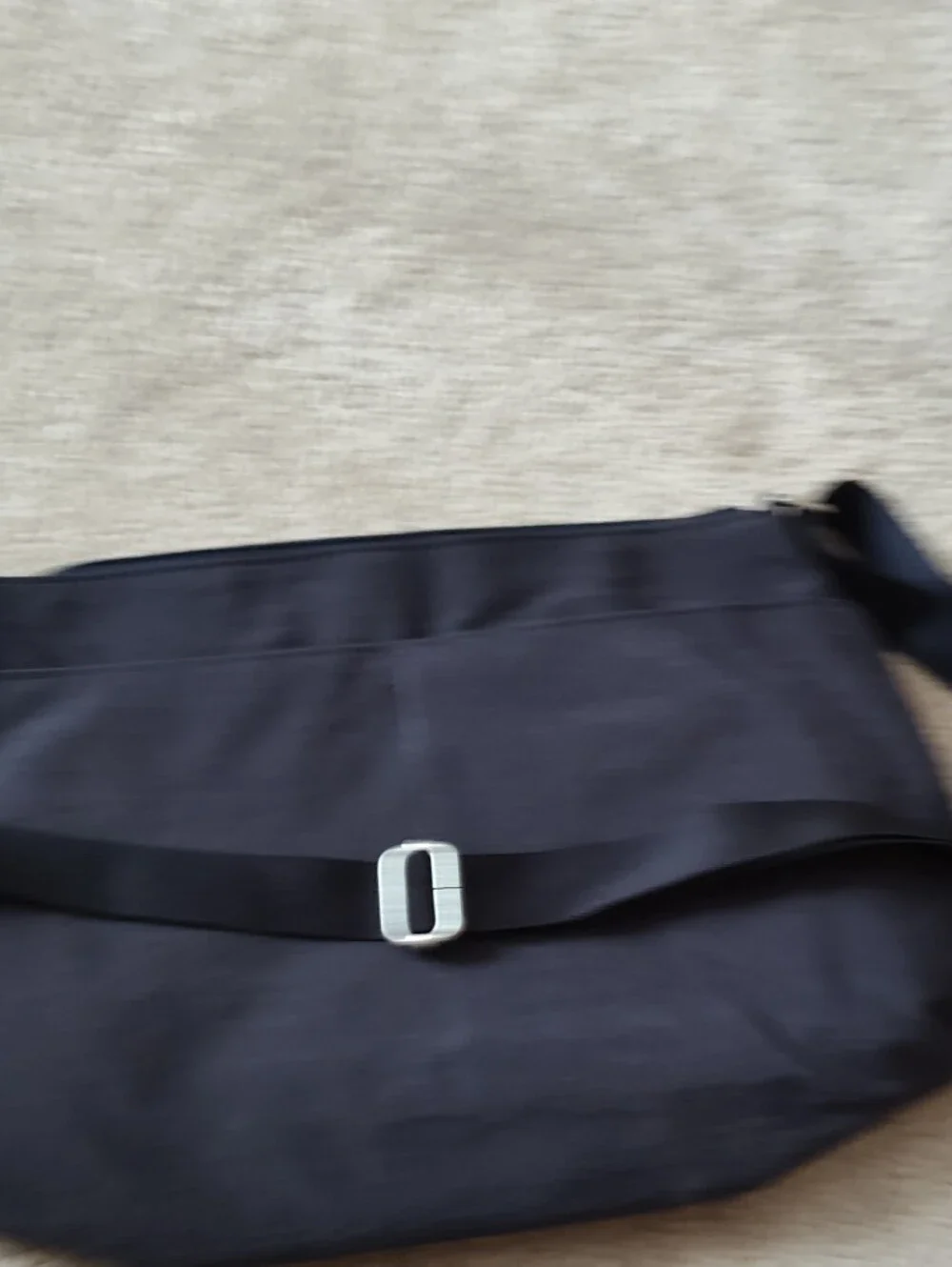 Baggallini compact black